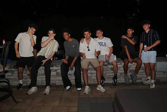 Grads 2 198