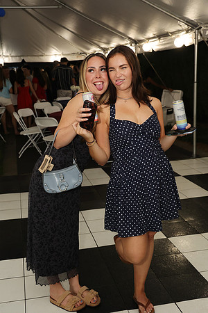 Grads 2 216