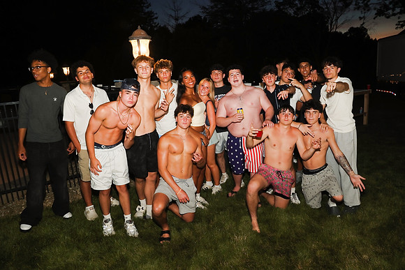 Grads 2 225