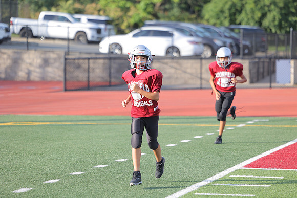 Football 09-10-26 120