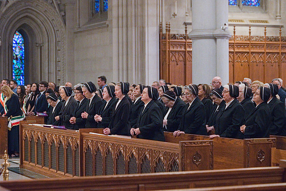 Nuns 10-03-26L 0158