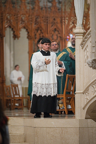 Nuns 10-03-26L 0115
