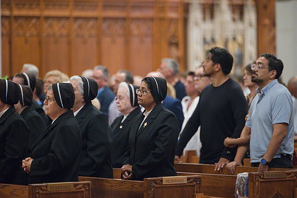Nuns 10-03-26L 0165